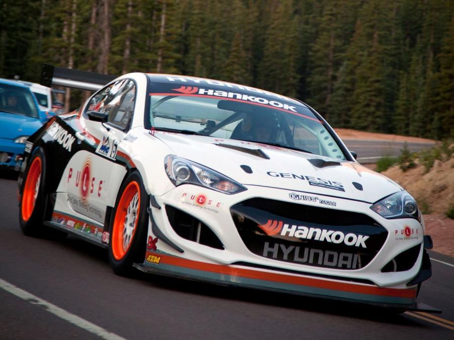  Hyundai Genesis Coupe Pikes Peak by RMR 2012 года  (фото 4 из 13)